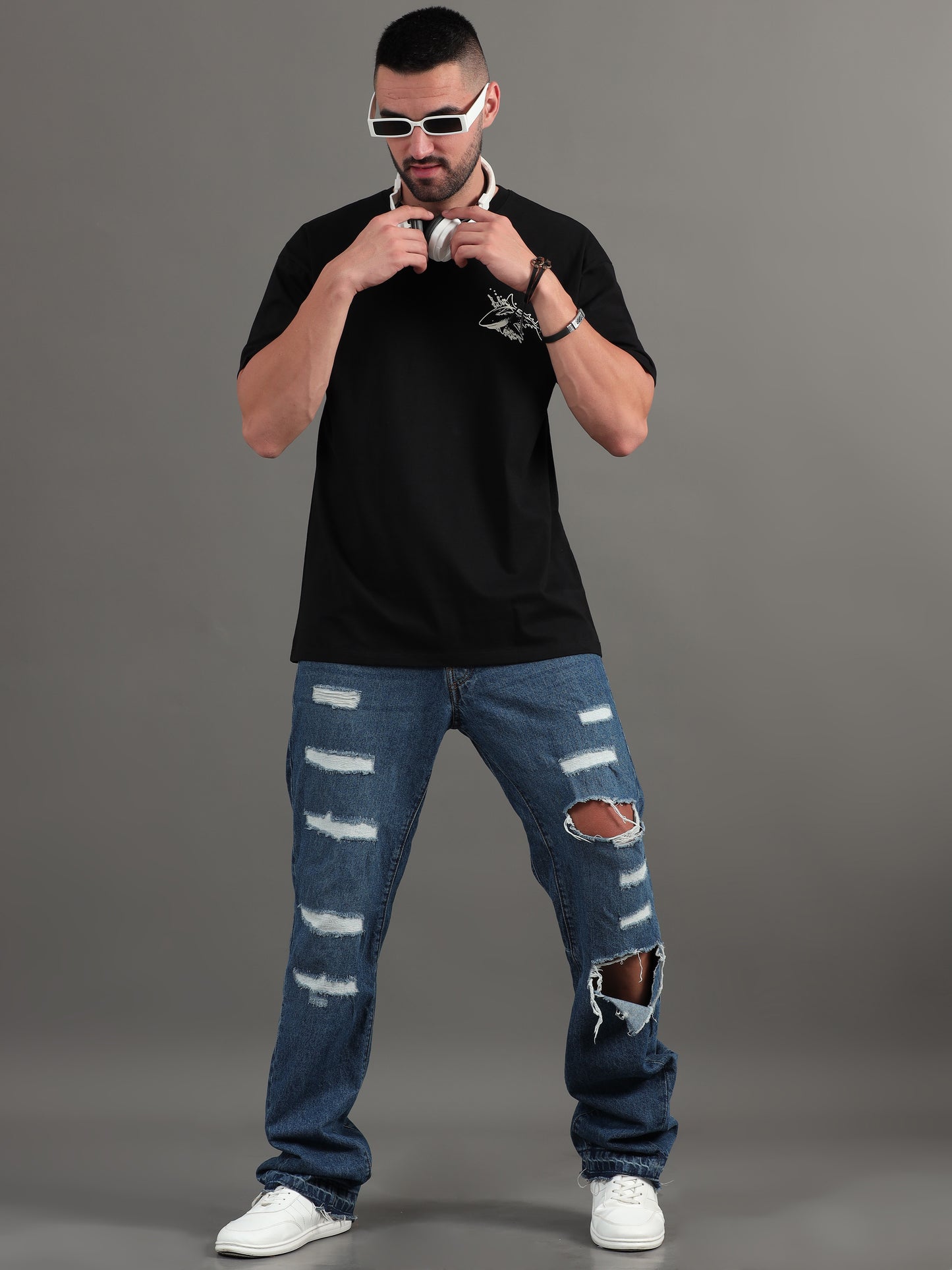 Shark Hunts Black Oversized T-Shirt