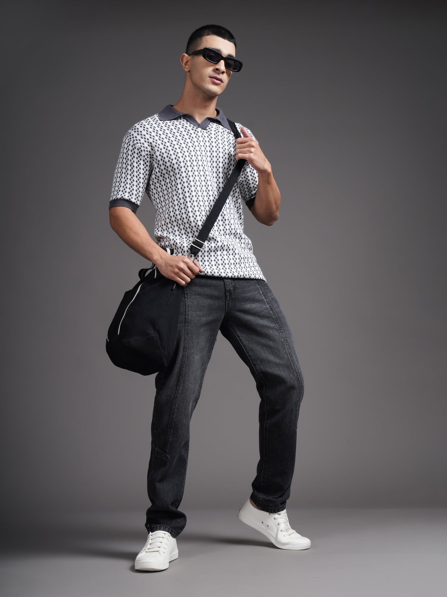 Axis Black Relax Tapered Jeans